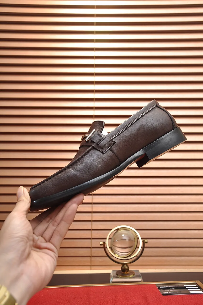 Men's shoes💰460💶[HERMES] (sheepskin lining)🍀Italian top luxury🍀He does not pursue novel styles and gorgeous colors, but attracts the favor of successful men with his flawless, elegant and classic style. Formal leather shoes This very comfortable, simple and stable style allows you to easily match any style! The pattern is absolutely 1:1 refined from the original case, and we strive for excellence in materials, imported cowhide + sheepskin lining💪💪💪extraordinary texture👍! .Black Brown Size: 38-45 (45 customized)